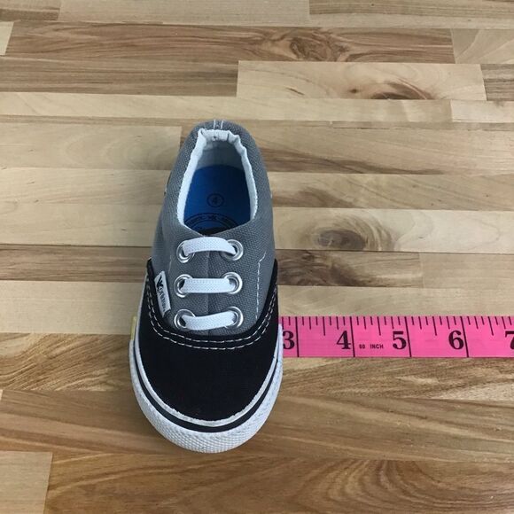 KONKRETE little sneakers size 4 - Picture 8 of 11